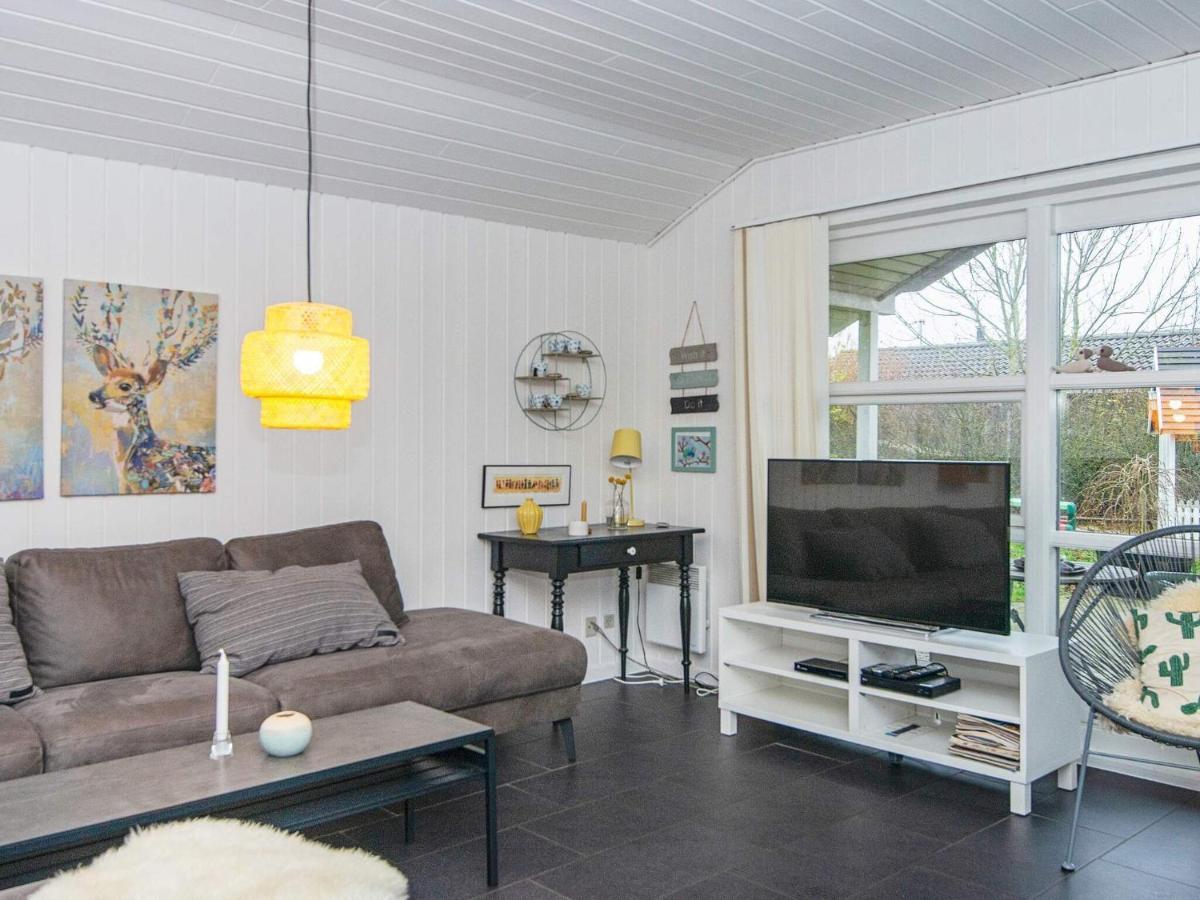 Holiday Home Lyngvej IV Fjerbæk Esterno foto